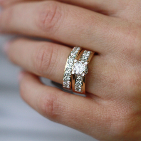 14kt Yellow Gold 1.68cttw Round Lab-Grown Diamond River Ring