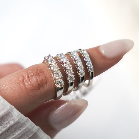 14kt White Gold 0.33cttw Five Natural Diamonds Band