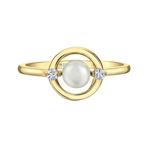 10kt Yellow Gold Canadian Diamond and Pearl Ring