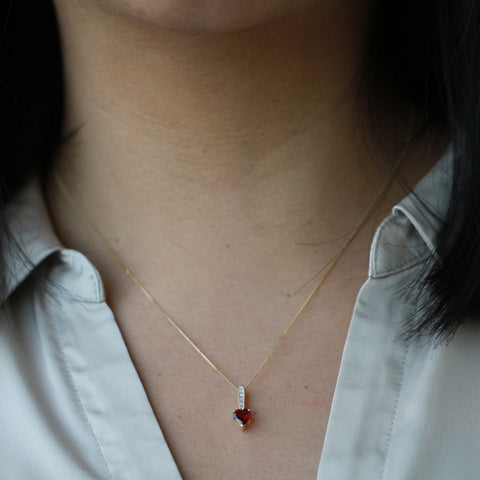 10kt Yellow Gold 0.05cttw Diamond and Heart Garnet Pendant