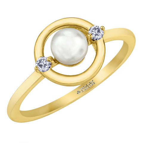 10kt Yellow Gold Canadian Diamond and Pearl Ring