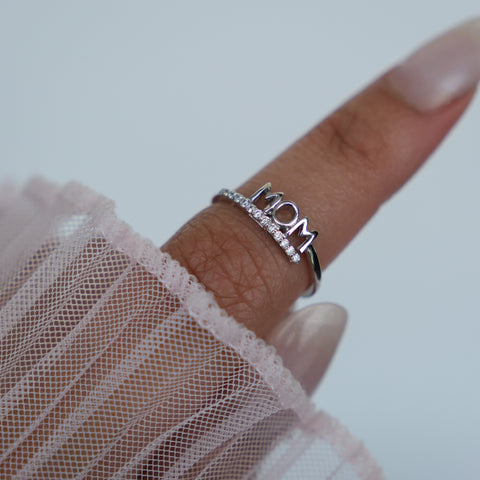 10kt White Gold MOM Diamond Ring