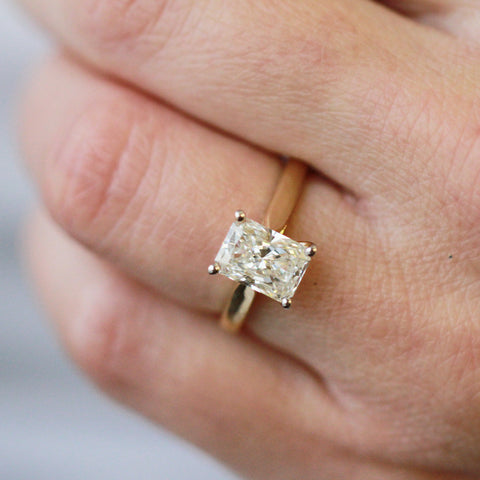 14kt Yellow Gold 2.00ct Radiant Lab-Grown Diamond Engagement Ring