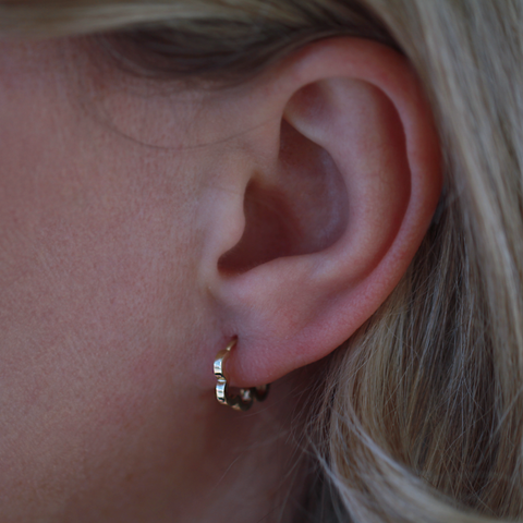 10KT Yellow Gold Polished Flower Mini Hoop Earrings
