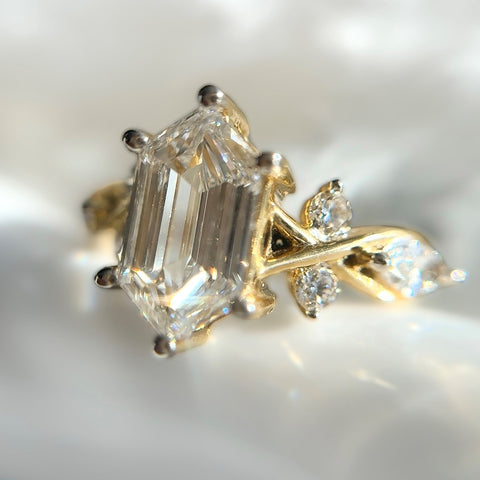 14kt Yellow Gold 2.50cttw Lab-Grown Marquise Diamond Engagement Ring