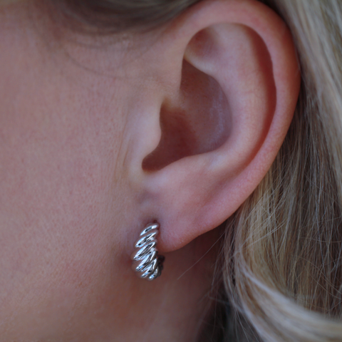 10KT White Gold Ribbed Spiral Hoop Earrings