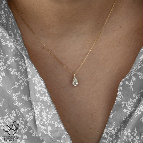 10kt Yellow Gold Pear Cut White Topaz Pendant