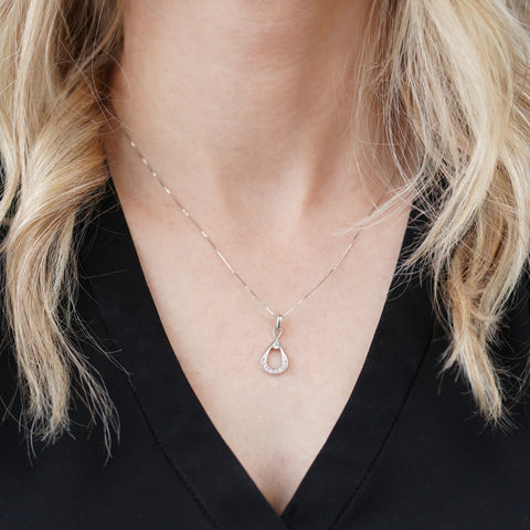 10kt White Gold Infinity 0.20cttw Canadian Diamond Pendant