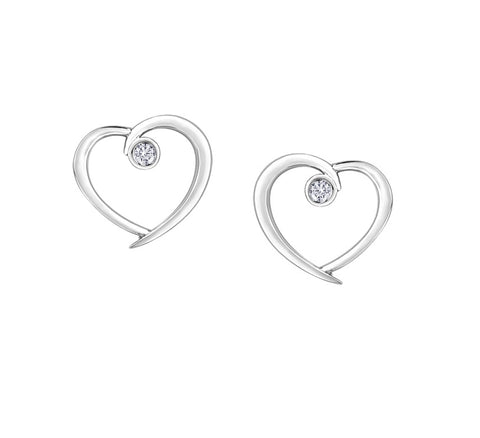 10kt White Gold Diamond Heart Stud Earrings